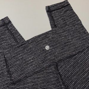 SOLD! Woman's Lululemon Gray Print High Rise Legging 2